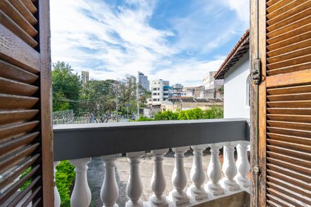 Casa à venda com 370m², 4 quartos e 8 vagasSacada da Suíte 1