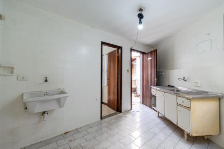 Casa à venda com 370m², 4 quartos e 8 vagasCozinha 1
