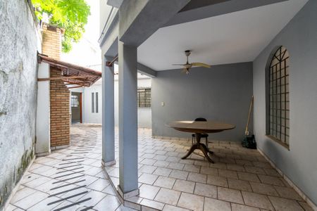 Casa à venda com 370m², 4 quartos e 8 vagasChurrasqueira