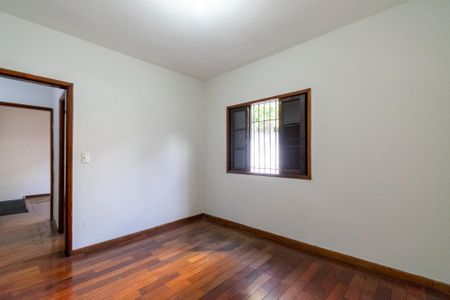 Casa à venda com 370m², 4 quartos e 8 vagasQuarto 1