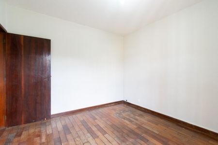 Casa à venda com 370m², 4 quartos e 8 vagasSuíte 1