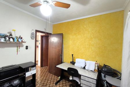 Casa à venda com 261m², 4 quartos e 4 vagas Casa à venda com 261m², 4 quartos e 4 vagasQuarto 2