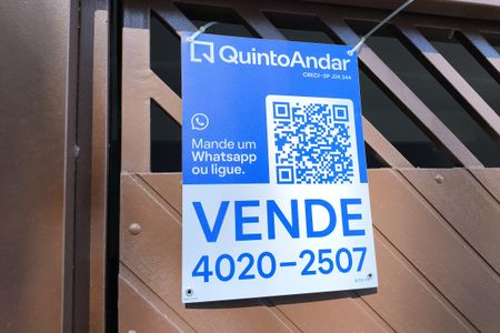 Casa à venda com 261m², 4 quartos e 4 vagas Casa à venda com 261m², 4 quartos e 4 vagasPlaca