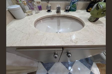 Apartamento à venda com 90m², 3 quartos e 2 vagasBanheiro Suíte