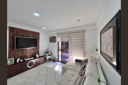 Apartamento à venda com 90m², 3 quartos e 2 vagasSala