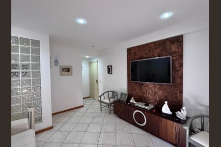 Apartamento à venda com 90m², 3 quartos e 2 vagasSala