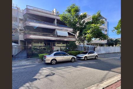 Apartamento à venda com 90m², 3 quartos e 2 vagasFachada