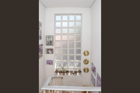 Casa à venda com 260m², 3 quartos e 3 vagasEscada