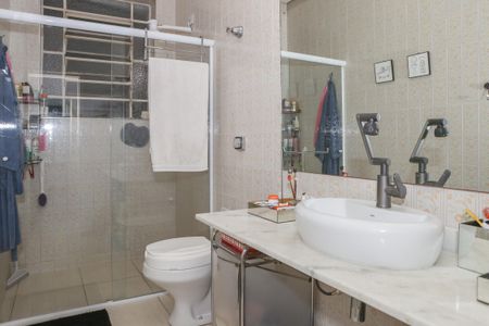 Casa à venda com 260m², 3 quartos e 3 vagasBanheiro