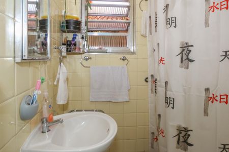 Casa à venda com 260m², 3 quartos e 3 vagasBanheiro da Suíte