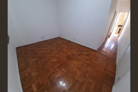 Apartamento à venda com 55m², 1 quarto e 1 vaga