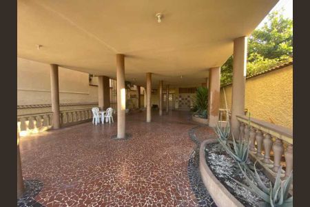 Apartamento à venda com 75m², 2 quartos e 1 vaga