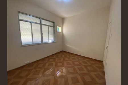 Apartamento à venda com 75m², 2 quartos e 1 vaga