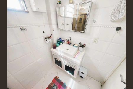 Apartamento à venda com 75m², 2 quartos e 1 vaga