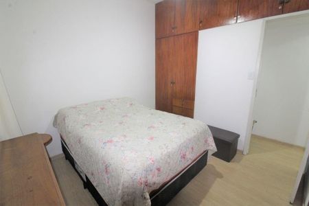 Casa à venda com 99m², 2 quartos e 1 vaga
