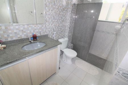 Casa à venda com 99m², 2 quartos e 1 vaga
