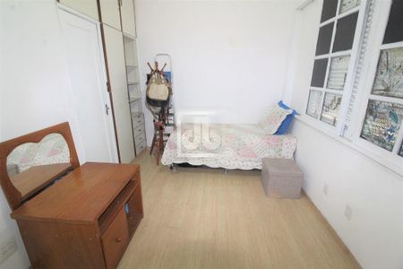 Casa à venda com 99m², 2 quartos e 1 vaga