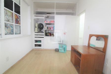 Casa à venda com 99m², 2 quartos e 1 vaga