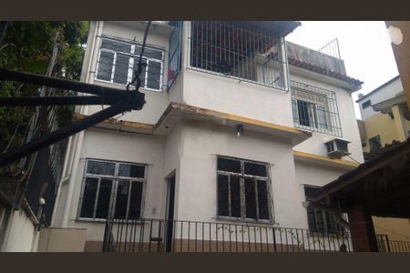 Casa à venda com 300m², 8 quartos e 2 vagas