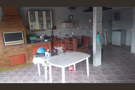 Casa à venda com 300m², 8 quartos e 2 vagas