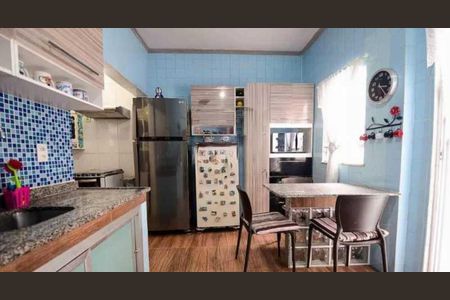 Casa de condomínio à venda com 184m², 3 quartos e 2 vagas