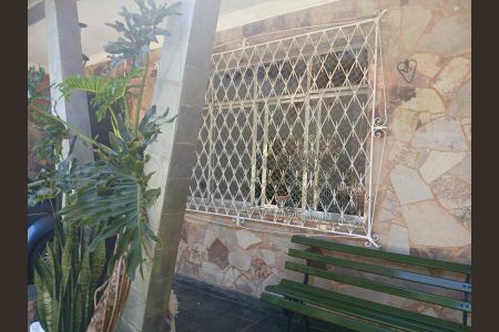 Casa de condomínio à venda com 184m², 3 quartos e 2 vagas