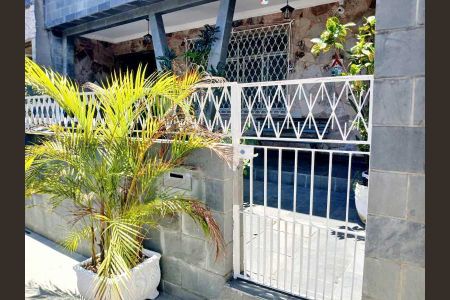 Casa de condomínio à venda com 184m², 3 quartos e 2 vagas