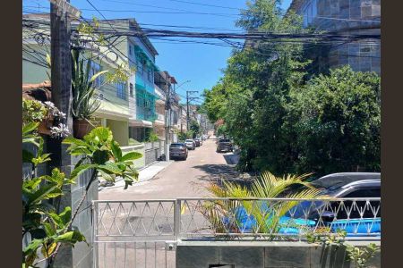 Casa de condomínio à venda com 184m², 3 quartos e 2 vagas