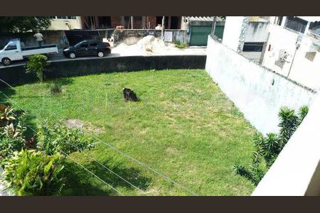 Casa de condomínio à venda com 92m², 2 quartos e sem vaga