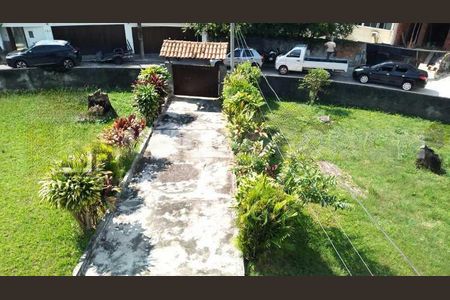 Casa de condomínio à venda com 92m², 2 quartos e sem vaga