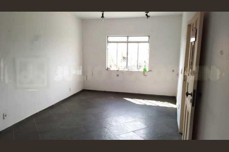 Casa de condomínio à venda com 92m², 2 quartos e sem vaga