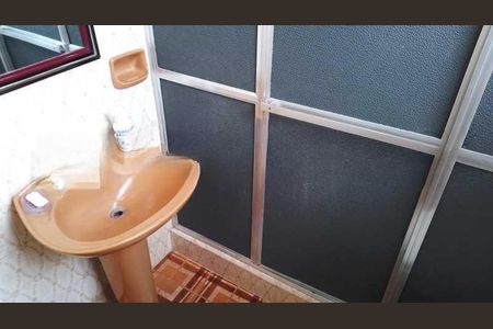 Casa de condomínio à venda com 92m², 2 quartos e sem vaga