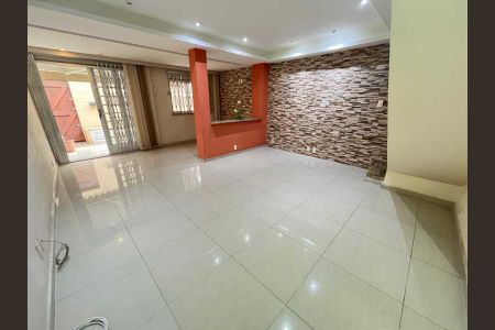 Casa de condomínio à venda com 70m², 2 quartos e 1 vaga