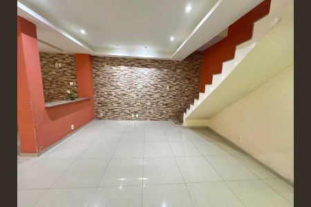 Casa de condomínio à venda com 70m², 2 quartos e 1 vaga
