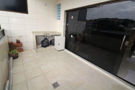 Casa de condomínio à venda com 68m², 2 quartos e 1 vaga