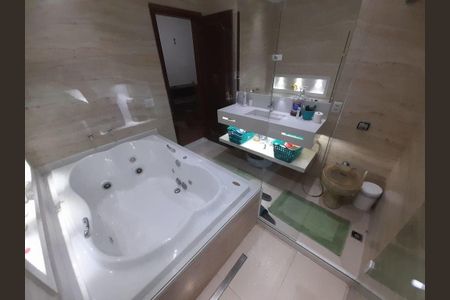 Casa à venda com 600m², 5 quartos e 3 vagas