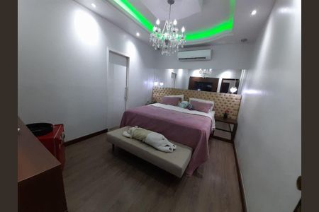 Casa à venda com 600m², 5 quartos e 3 vagas