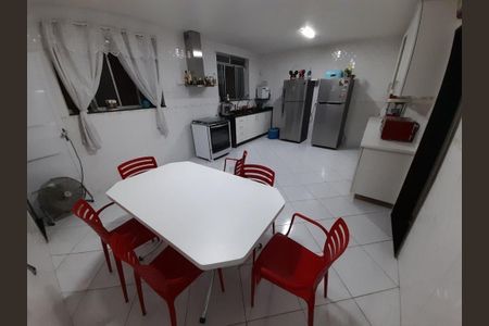 Casa à venda com 600m², 5 quartos e 3 vagas