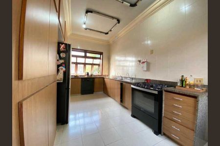 Casa à venda com 765m², 4 quartos e 8 vagas