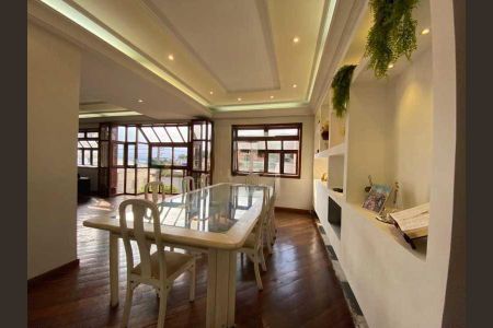 Casa à venda com 765m², 4 quartos e 8 vagas