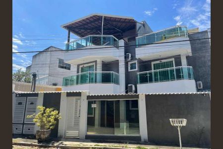 Casa à venda com 164m², 3 quartos e 3 vagas
