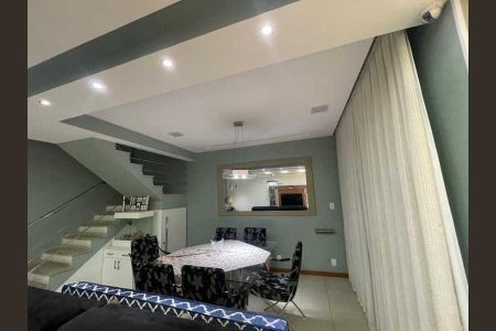 Casa à venda com 164m², 3 quartos e 3 vagas