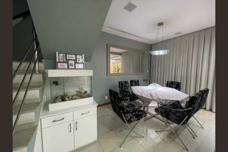 Casa à venda com 164m², 3 quartos e 3 vagas