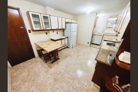 Apartamento à venda com 81m², 2 quartos e 1 vaga
