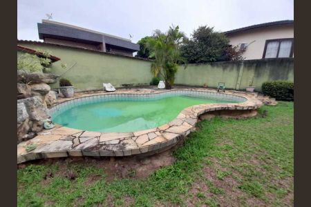 Casa à venda com 334m², 4 quartos e 2 vagas