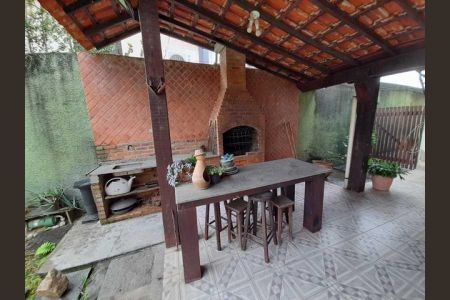 Casa à venda com 334m², 4 quartos e 2 vagas