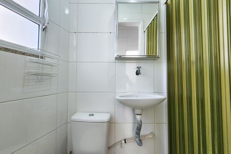 Casa à venda com 230m², 4 quartos e 2 vagasBanheiro de serviço