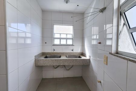 Casa à venda com 230m², 4 quartos e 2 vagasÁrea de serviço