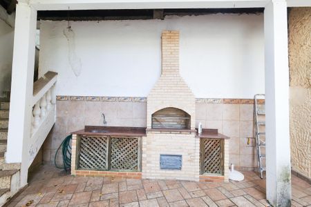 Casa à venda com 230m², 4 quartos e 2 vagasChurrasqueira