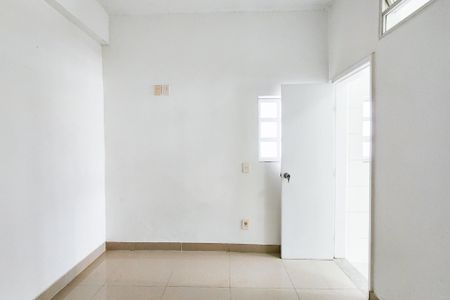 Casa à venda com 230m², 4 quartos e 2 vagasQuarto de serviço